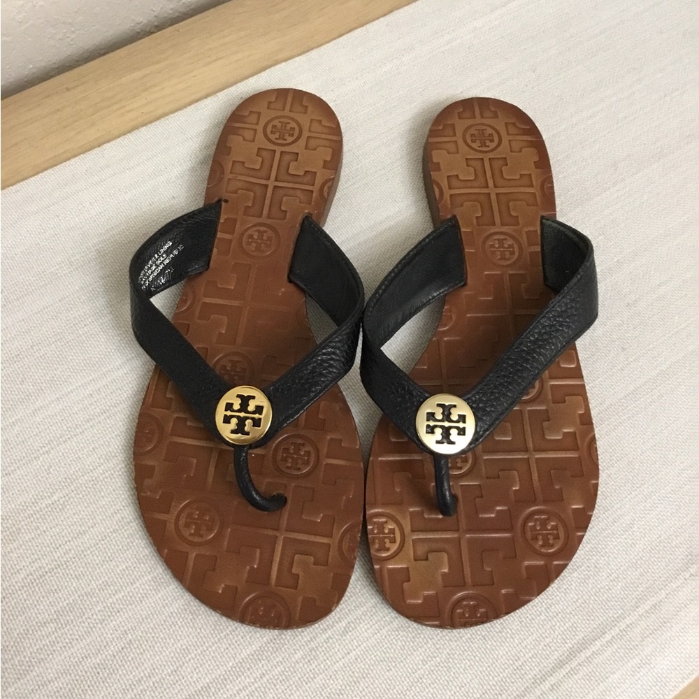 Tory Burch Thora Black Leather Logo Thong Sandals with Brown Sz.7